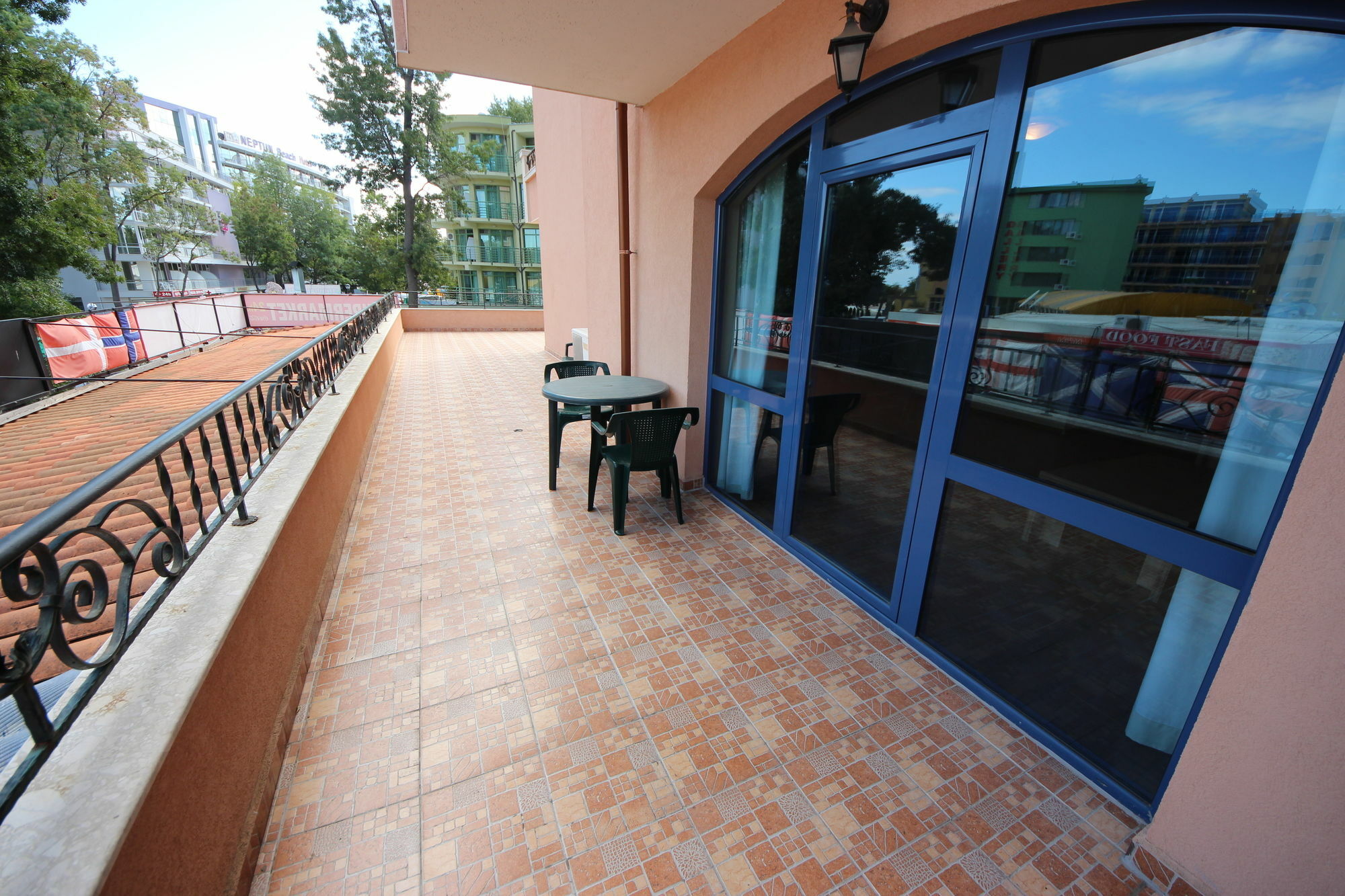 Menada Villa Bonita Apartments Sunny Beach Exterior photo